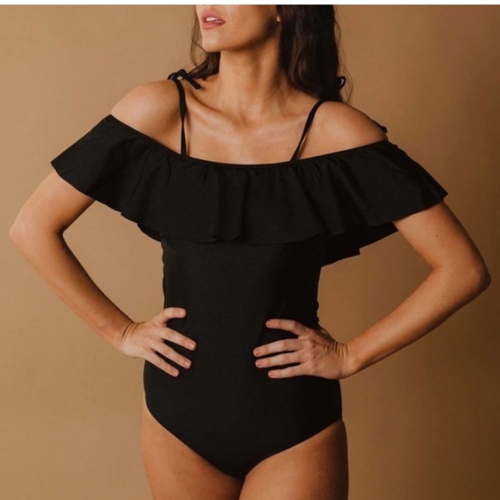 Albion “the wave” one piece black swimsuit ruffle sleeve off the shoulder